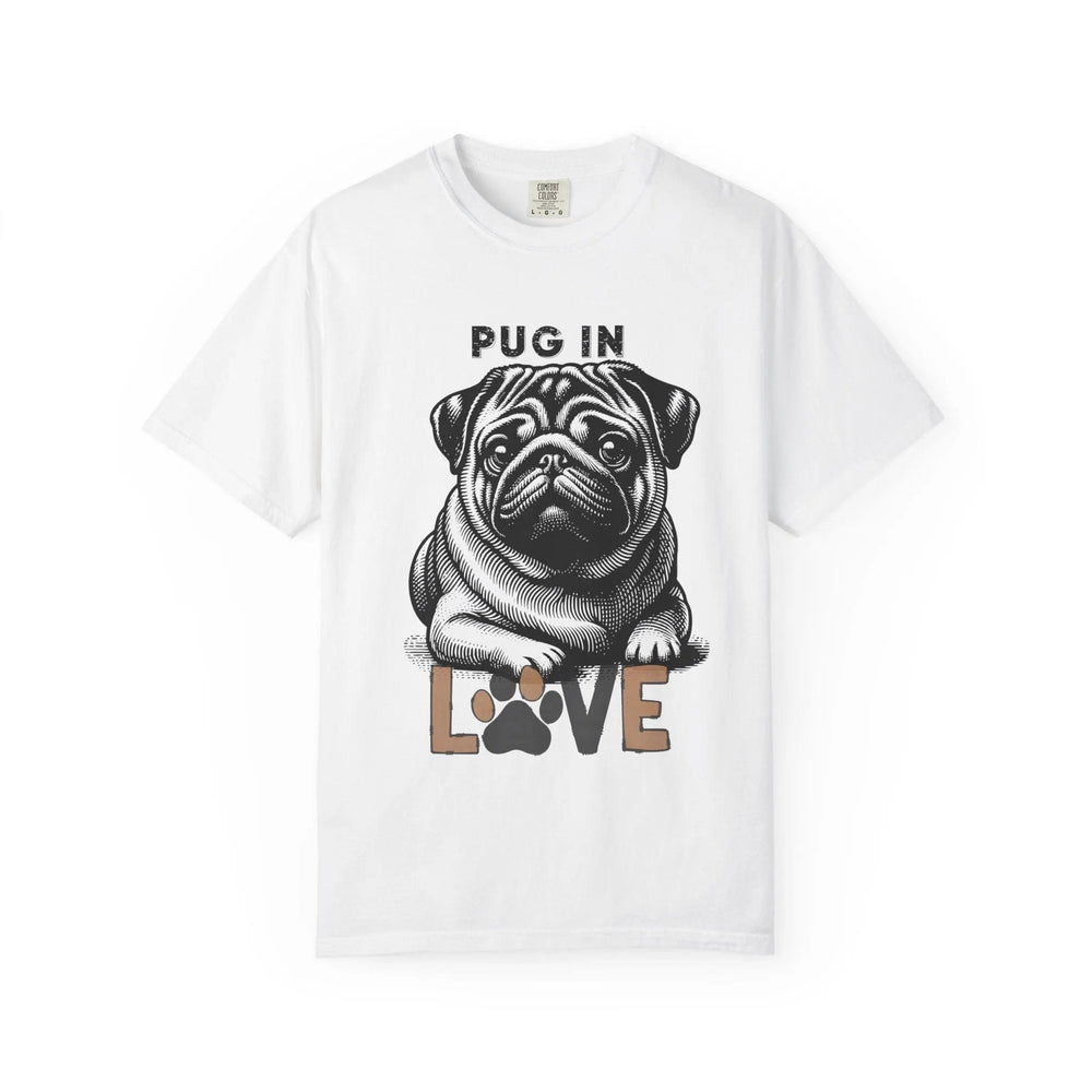 Pug in Love T-Shirt